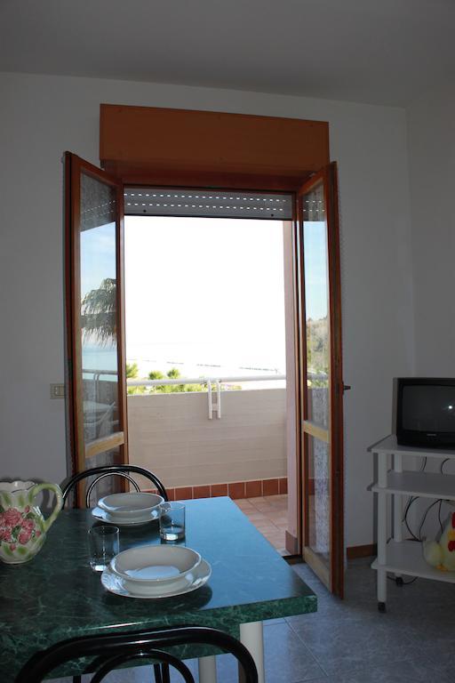Residence Azzurro Massignano Quarto foto