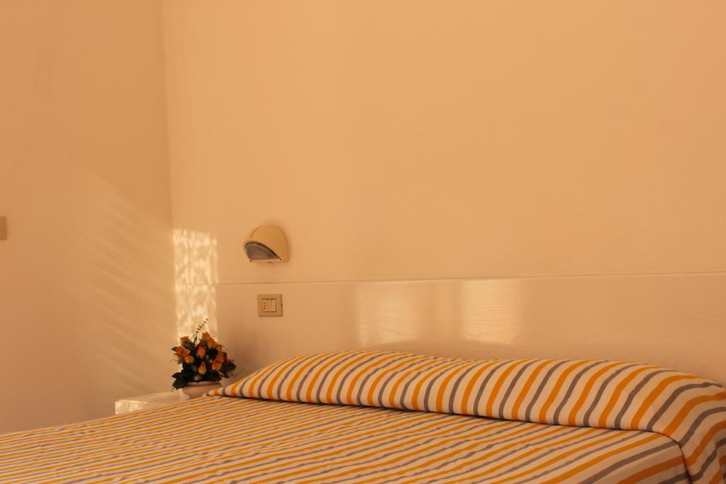 Residence Azzurro Massignano Quarto foto